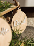 Weihnachtsanhänger mit Wunschname aus Acryl